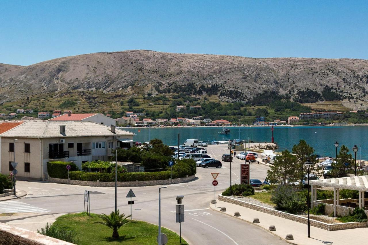 Pag Marina Rooms & Apartment Buitenkant foto